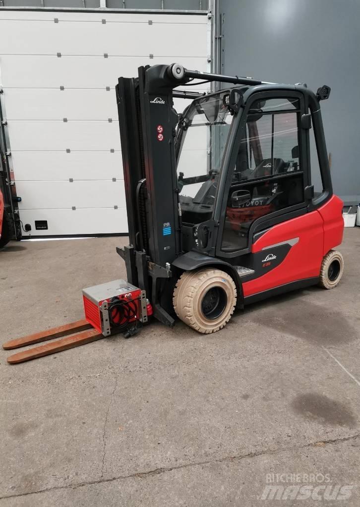 Linde E35L-01 Electric Forklifts