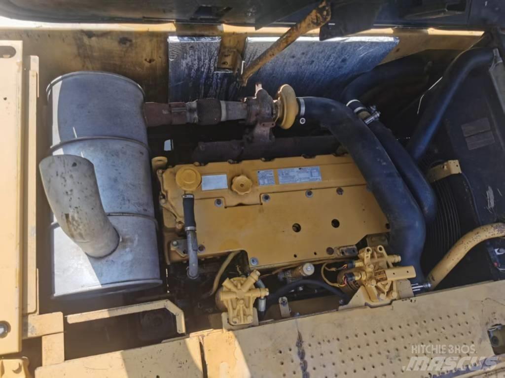 CAT 320 D2 Mini excavators  7t - 12t