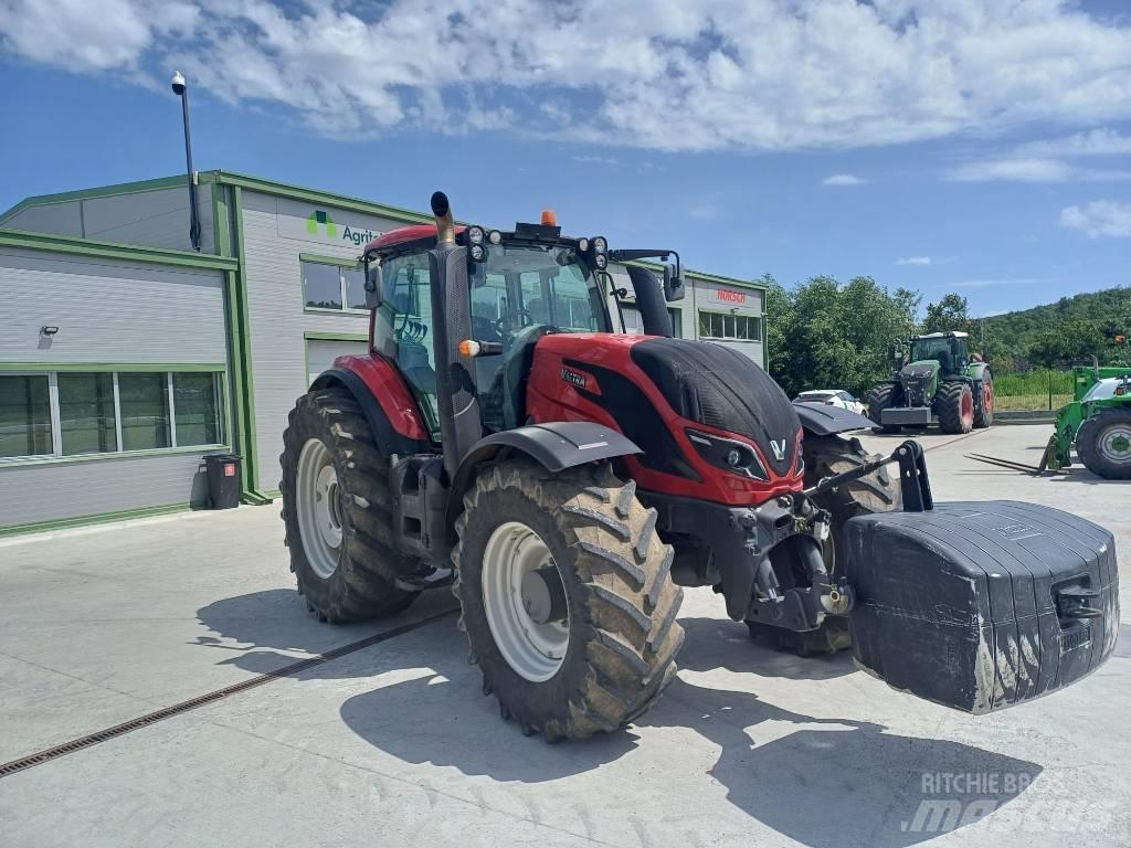 Valtra T 234 Tractors