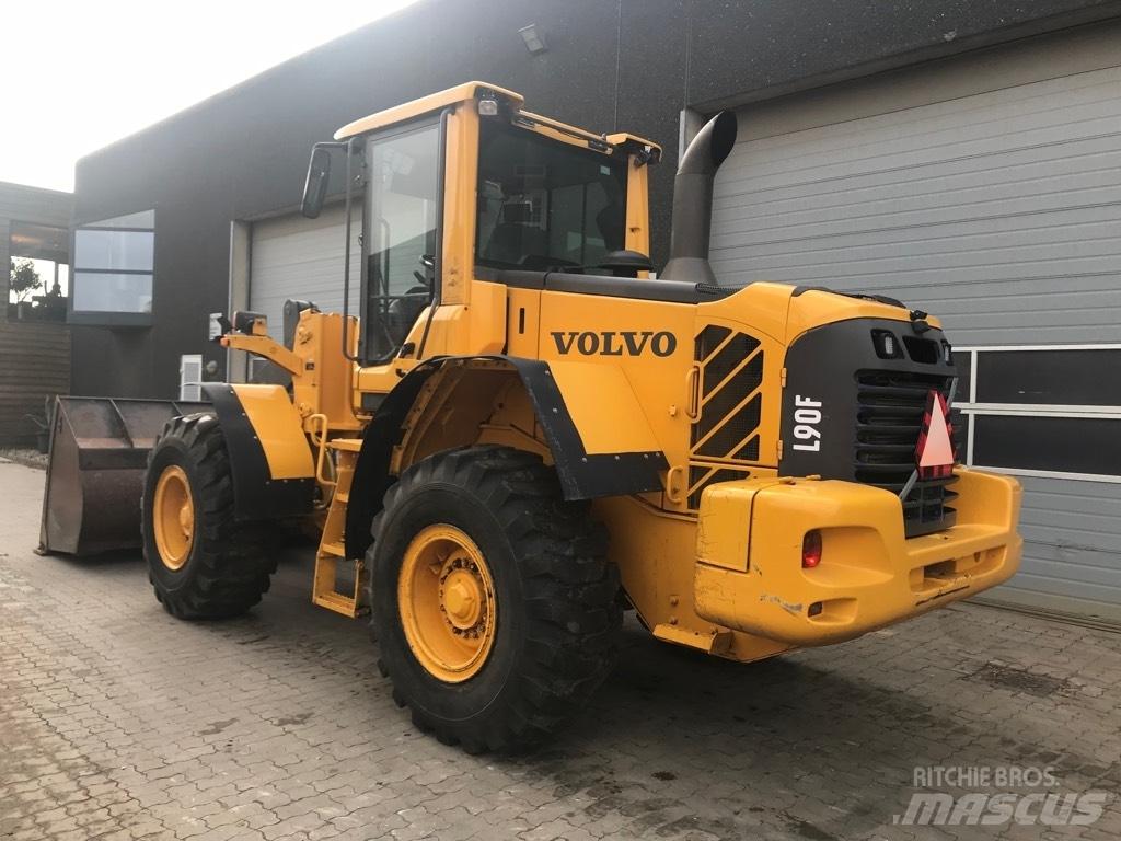 Volvo L90F Wheel Loaders