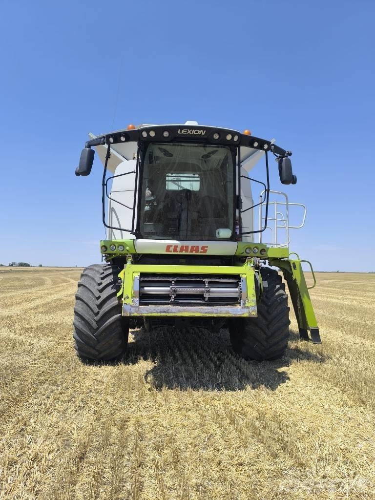 CLAAS Lexion 770 Combine Harvesters