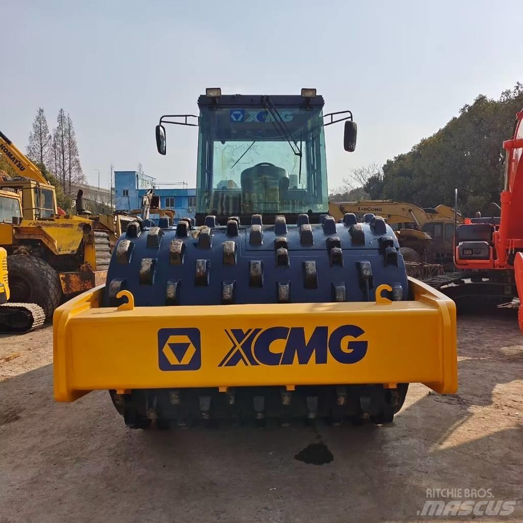 XCMG XS 223 J Single drum rollers
