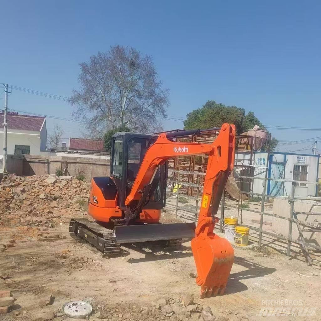 Kubota U 27 Mini Excavators <7t (Mini Diggers)