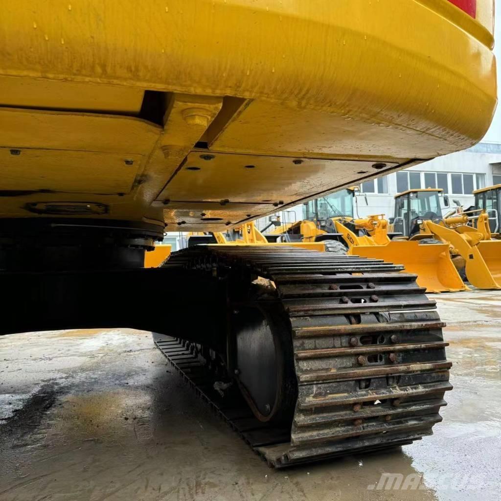 Komatsu PC 220-8 Crawler Excavators