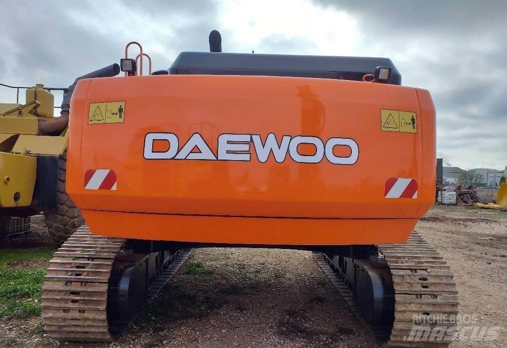 Daewoo 520 LCV Crawler Excavators