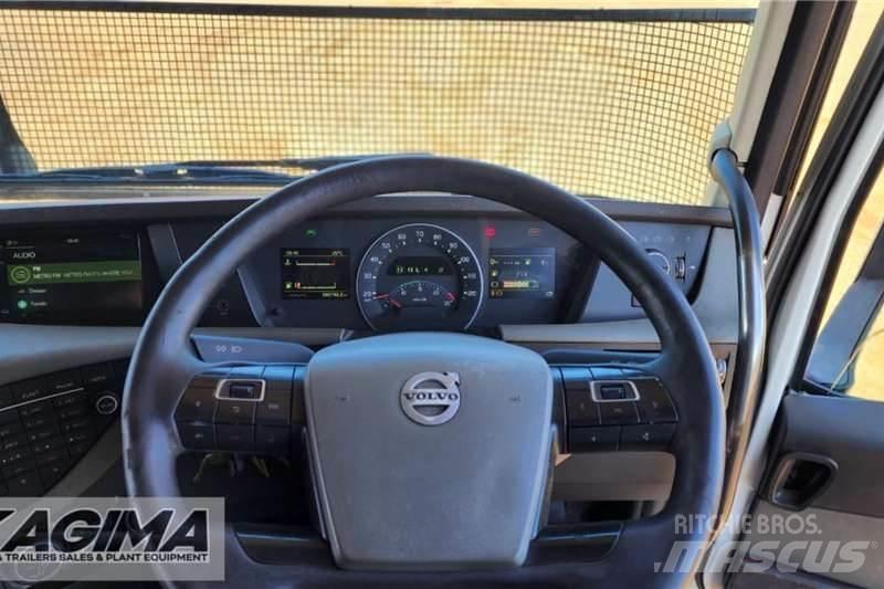 Volvo Fh440 Other Trucks