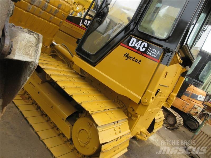 CAT D 4 C Crawler dozers
