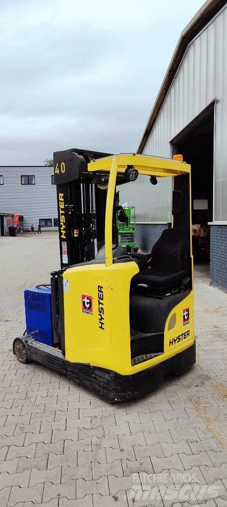 Hyster R 1.6 Reach trucks