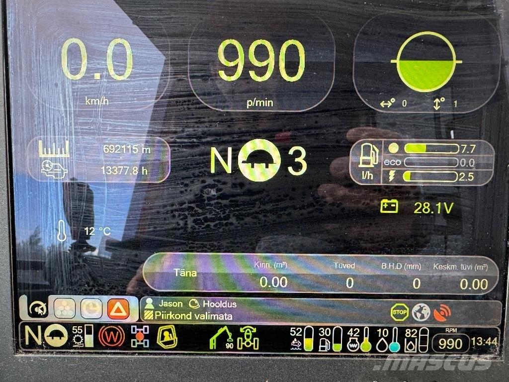 Komatsu 911 Harvesters
