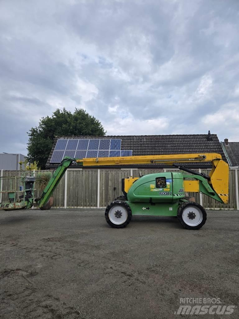 JLG 600 AJ Articulated boom lifts