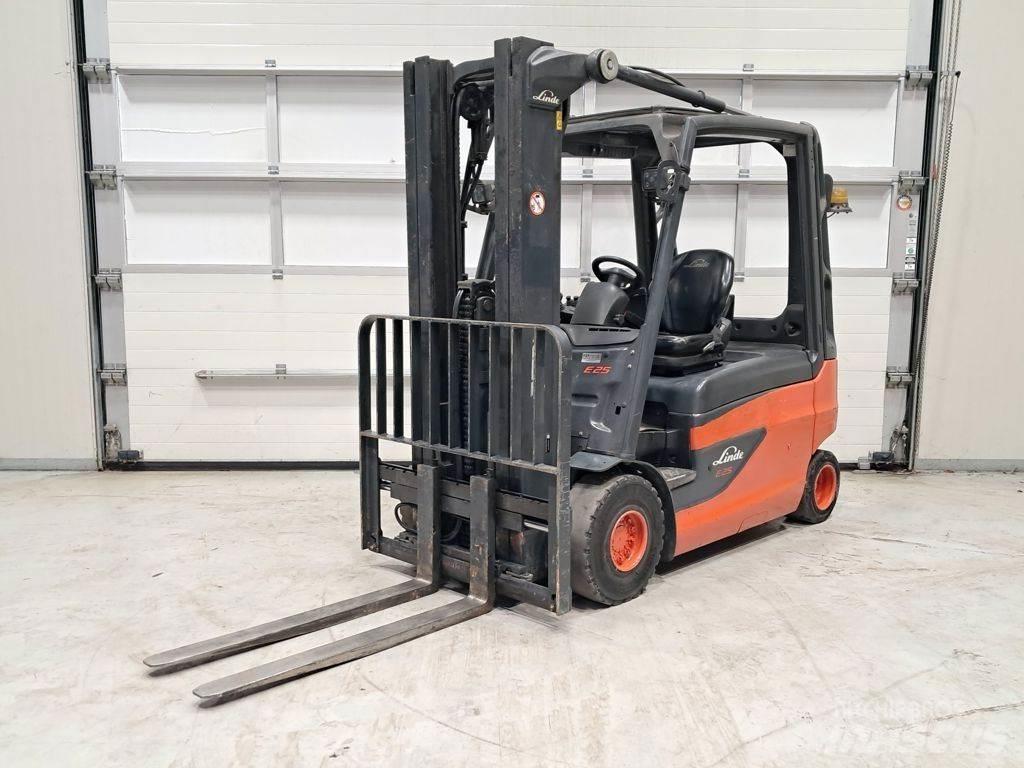 Linde E25L-01 Electric Forklifts