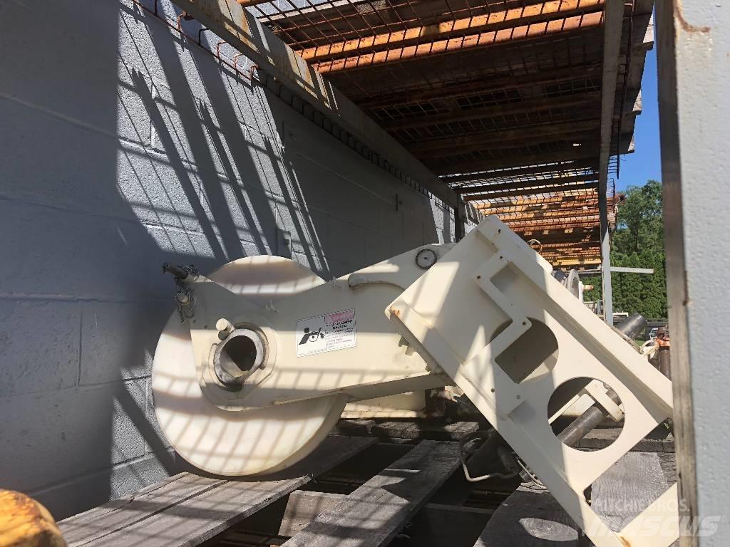 Demag AC 250-1 Mobile and all terrain cranes