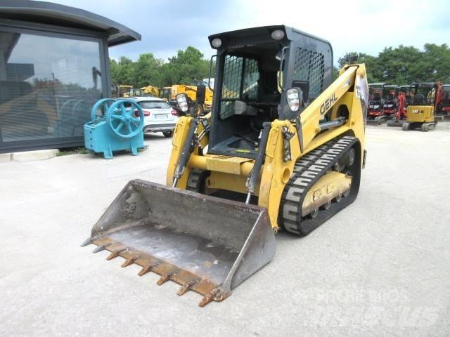 Gehl RT 175 Skid Steer Loaders