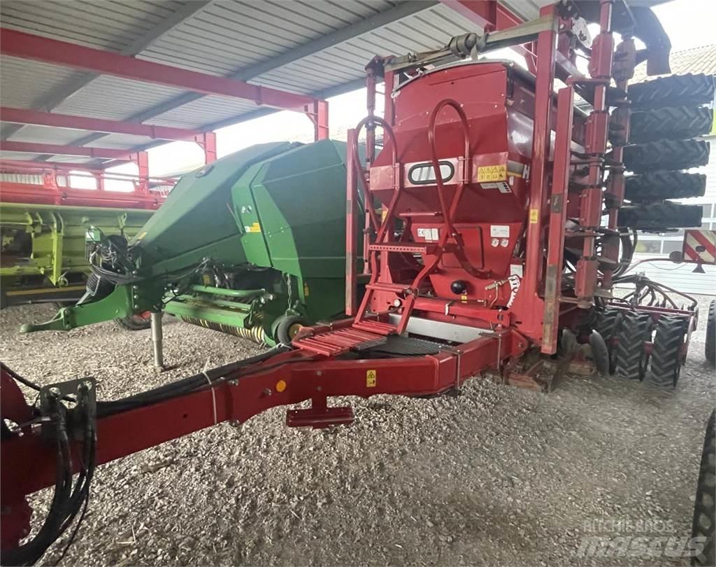 Horsch Pronto 6 DC Farm Drills