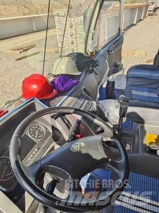 Zoomlion ZTC 950 Mobile and all terrain cranes