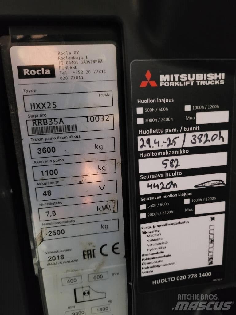 Rocla HXX25 Reach trucks