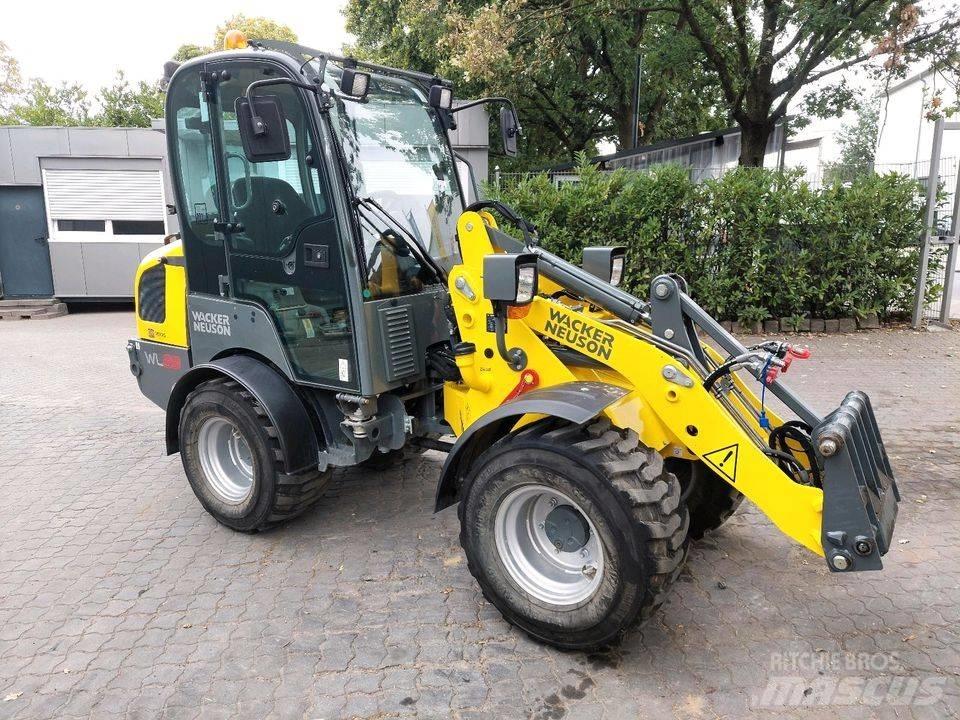 Wacker Neuson WL28 Wheel Loaders