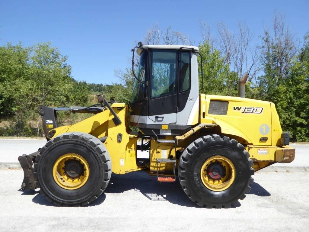 New Holland W130 Wheel Loaders
