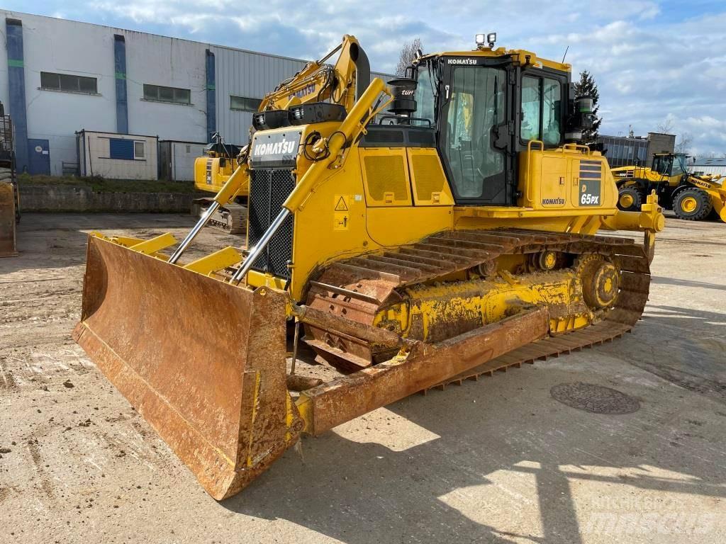 Komatsu D65PX-18E0 Crawler dozers