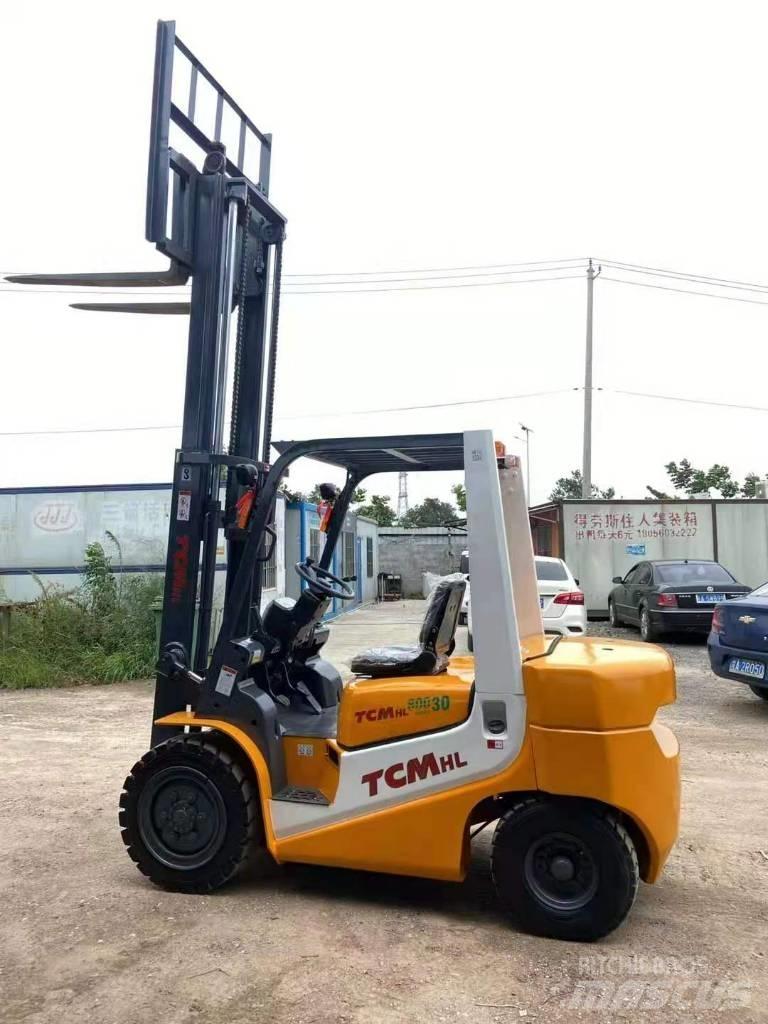 TCM FD30 Diesel Forklifts