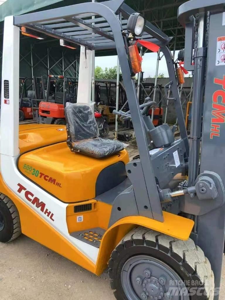 TCM FD30 Diesel Forklifts