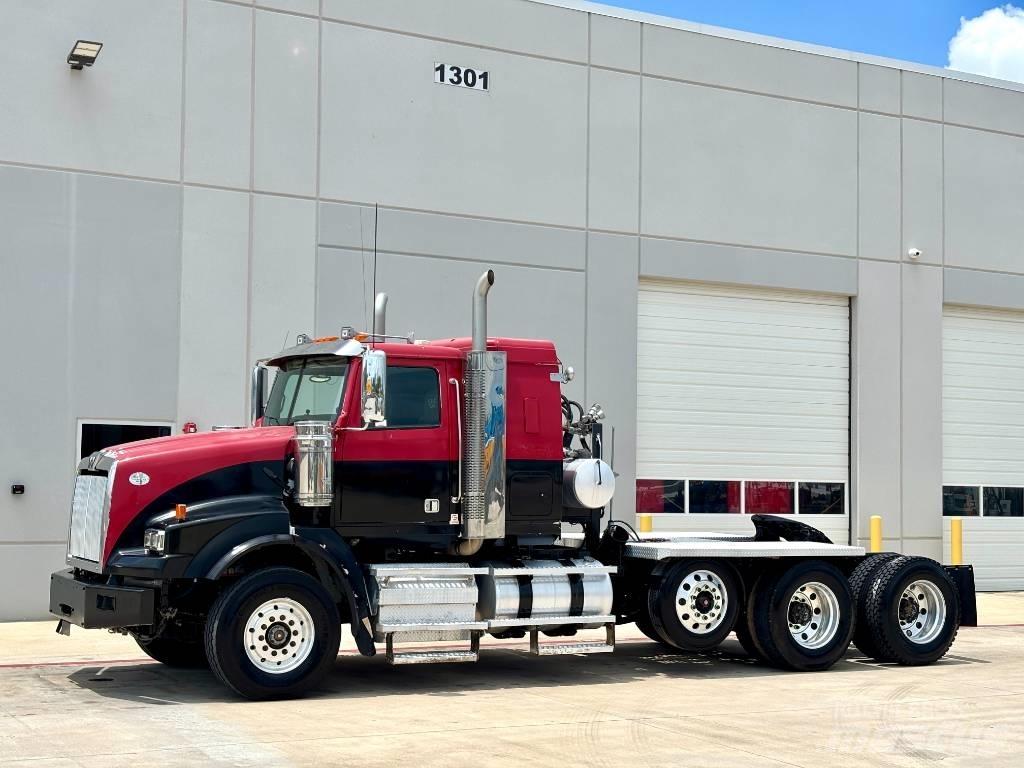 Western Star 4900 Conventional Trucks / Tractor Trucks