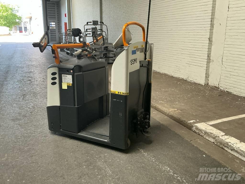 Crown TC 3000 Tow Trucks / Wreckers