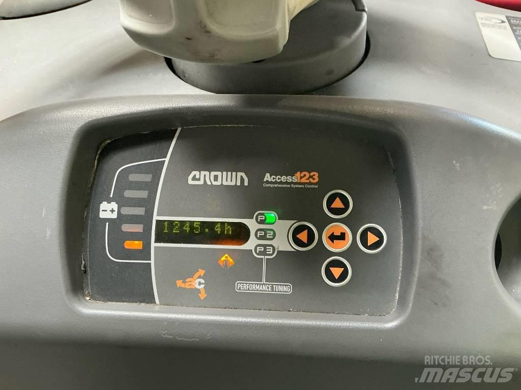 Crown TC 3000 Tow Trucks / Wreckers