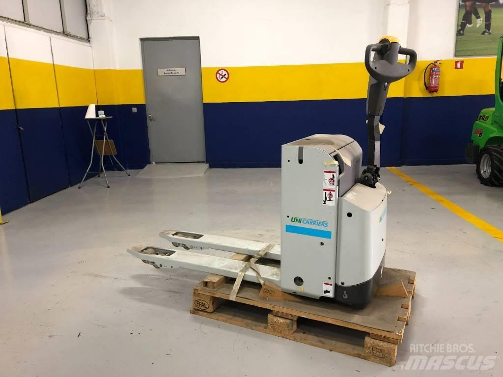 Atlet PLL200 Manual Pallet Stacker