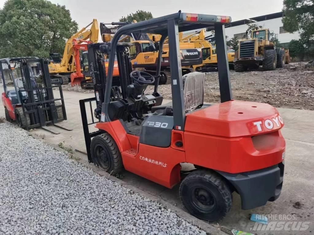 Toyota 7FD 30 Diesel Forklifts