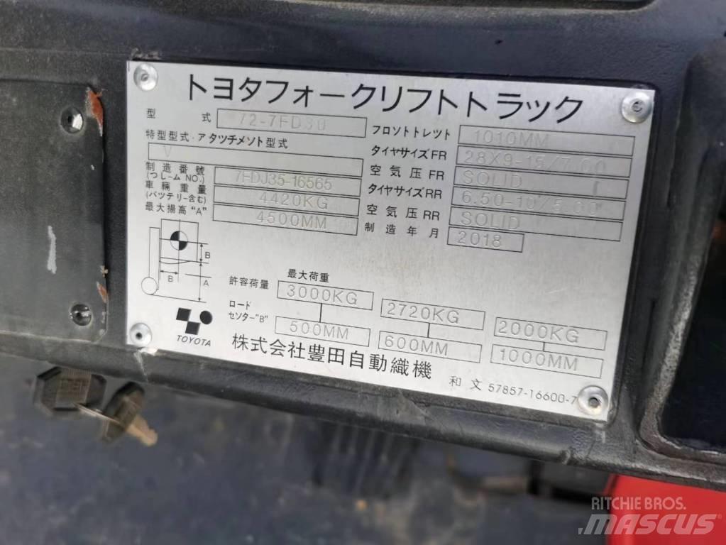 Toyota 7FD 30 Diesel Forklifts