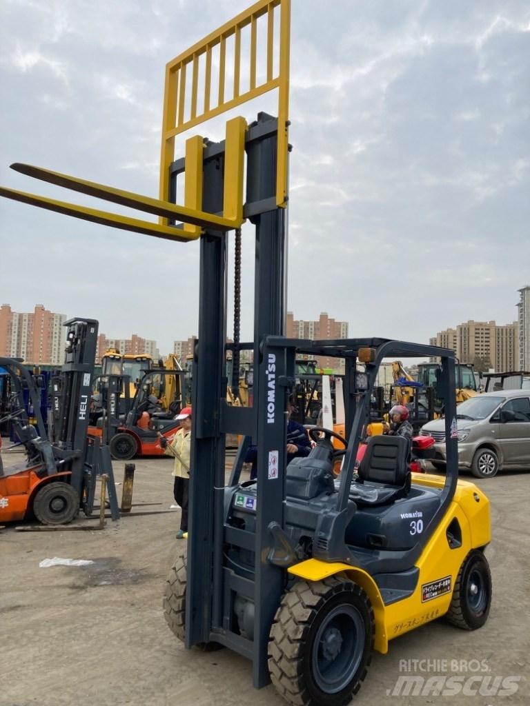 Komatsu FD30T-16 Diesel Forklifts