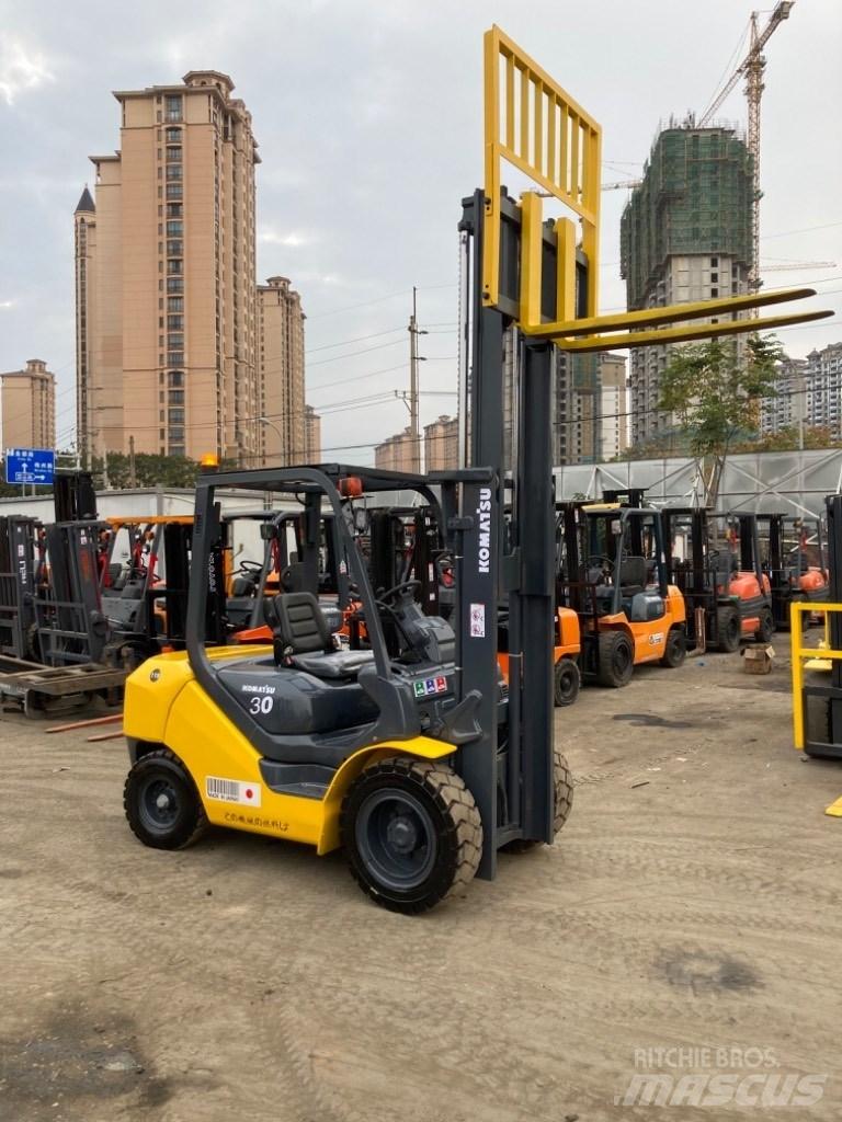 Komatsu FD30T-16 Diesel Forklifts