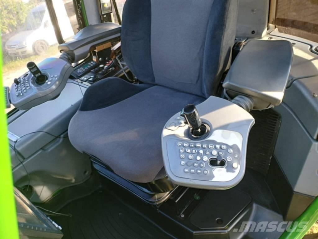 John Deere 1110 E Forwarders