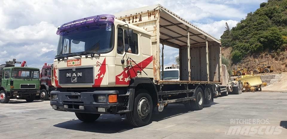 MAN 26.422 Curtain Side Trucks