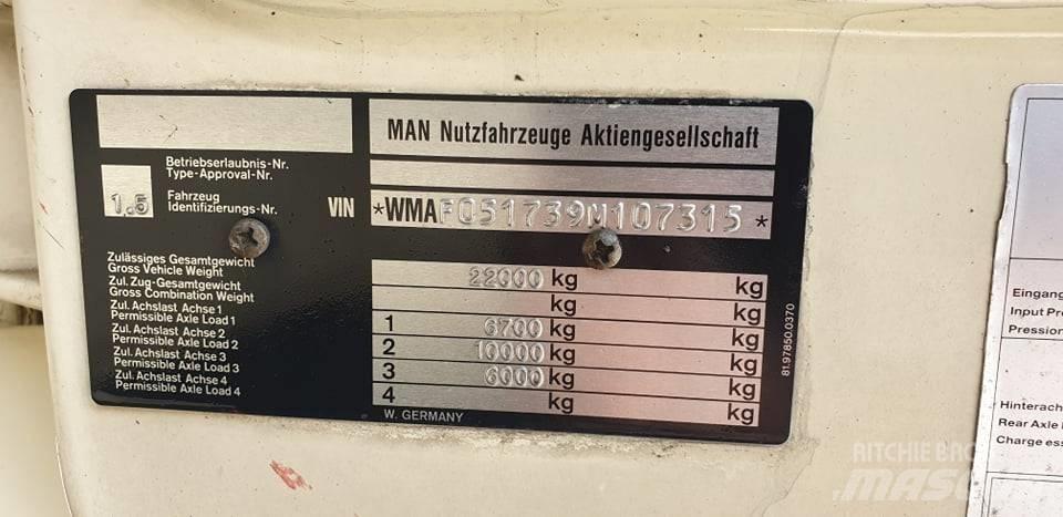 MAN 26.422 Curtain Side Trucks