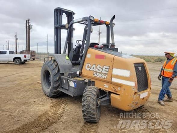 CASE 586H Rough Terrain Trucks