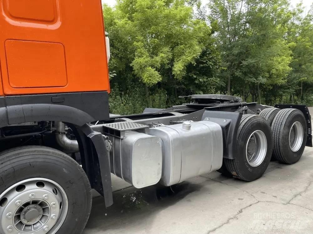 Howo 420 6x4 Conventional Trucks / Tractor Trucks