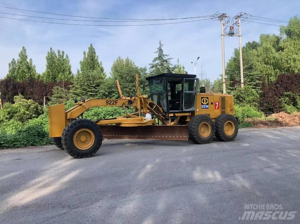 SEM 922F grader Motor Graders