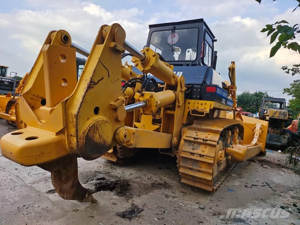 Shantui SD 32 Crawler dozers