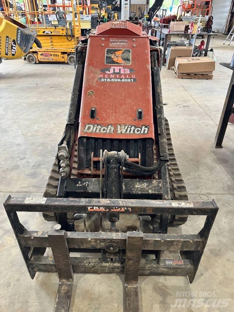 Ditch Witch SK 1050 Skid Steer Loaders