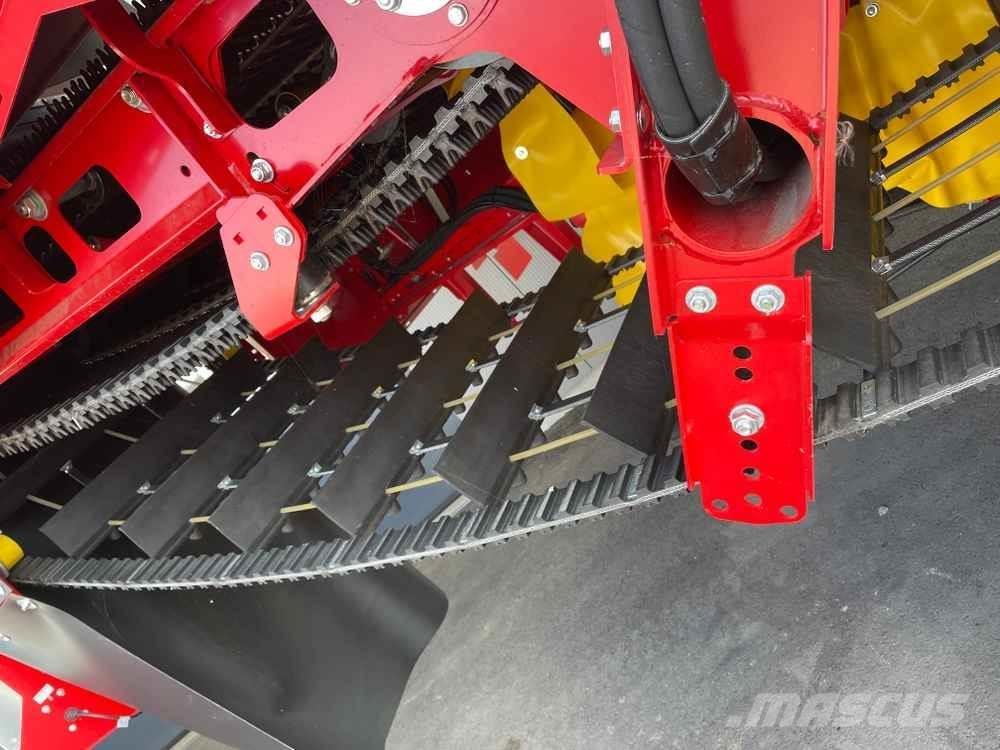 Grimme SE 75-55 UB Potato Harvesters And Diggers