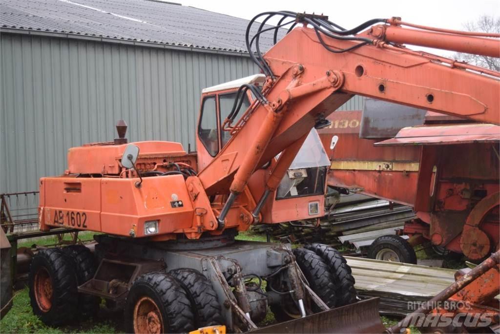Atlas 1602 Wheeled Excavators