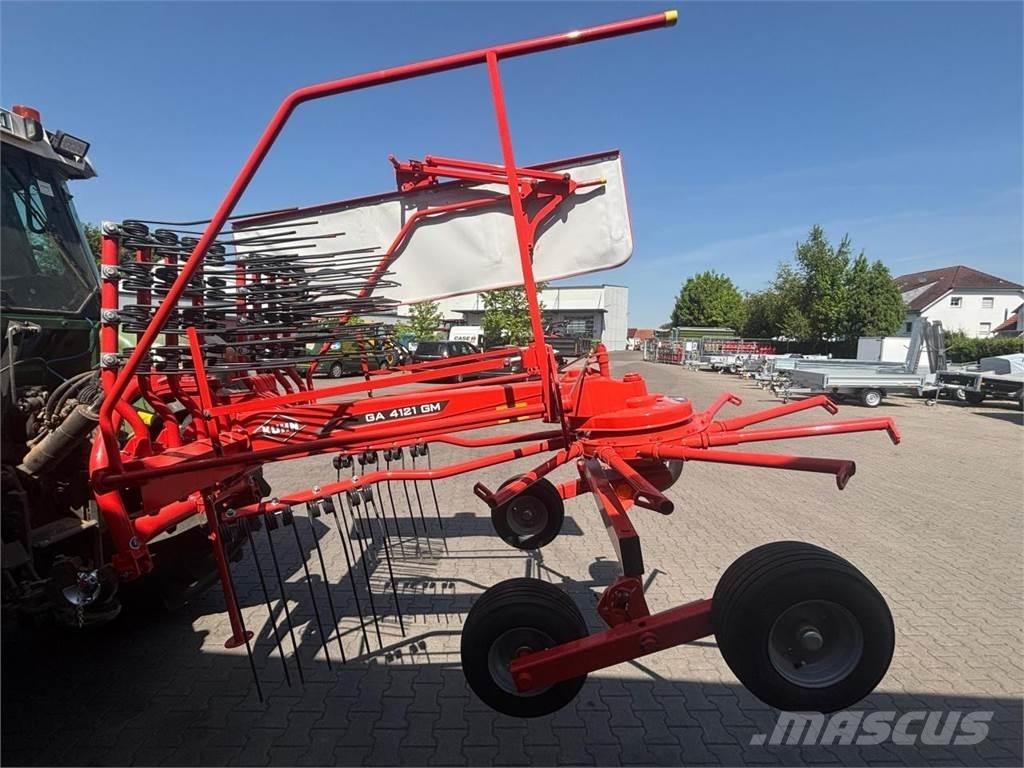 Kuhn GA4121GM Swathers \ Windrowers