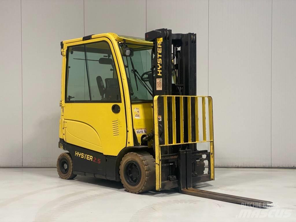 Hyster J2.5XN Electric Forklifts