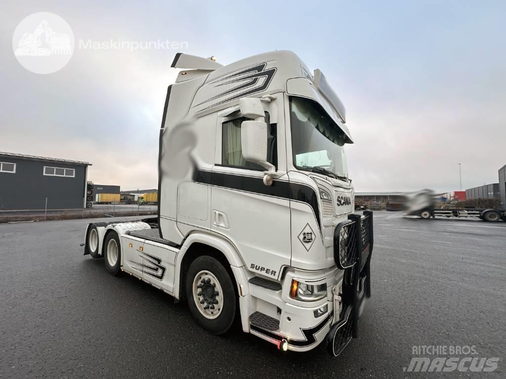 Scania R 540 Conventional Trucks / Tractor Trucks