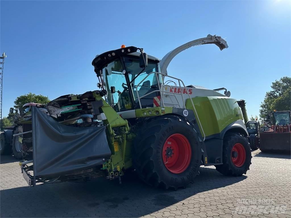 CLAAS Jaguar 970 Forage Harvester