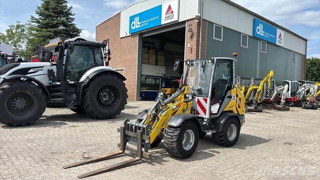 Wacker Neuson WL28 Wheel Loaders