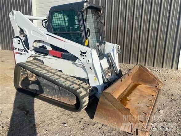 Bobcat T870 Skid Steer Loaders