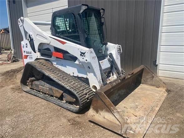 Bobcat T870 Skid Steer Loaders